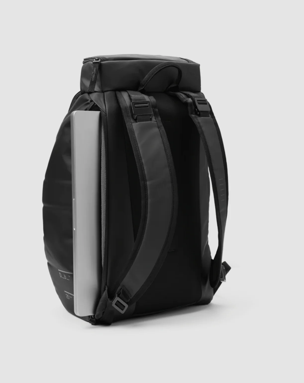 Db Journey - Hugger Backpack 25 L Black - Image 5