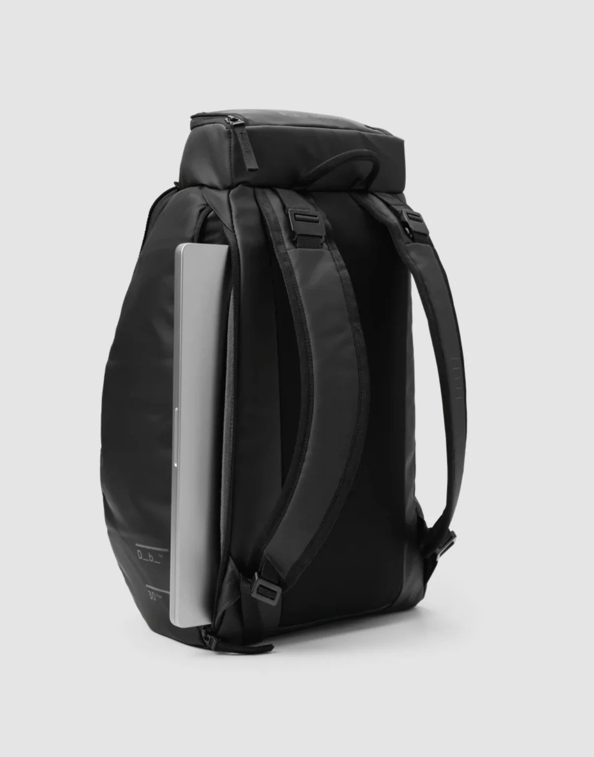 Db Journey - Hugger Backpack 30 L Black - Image 5