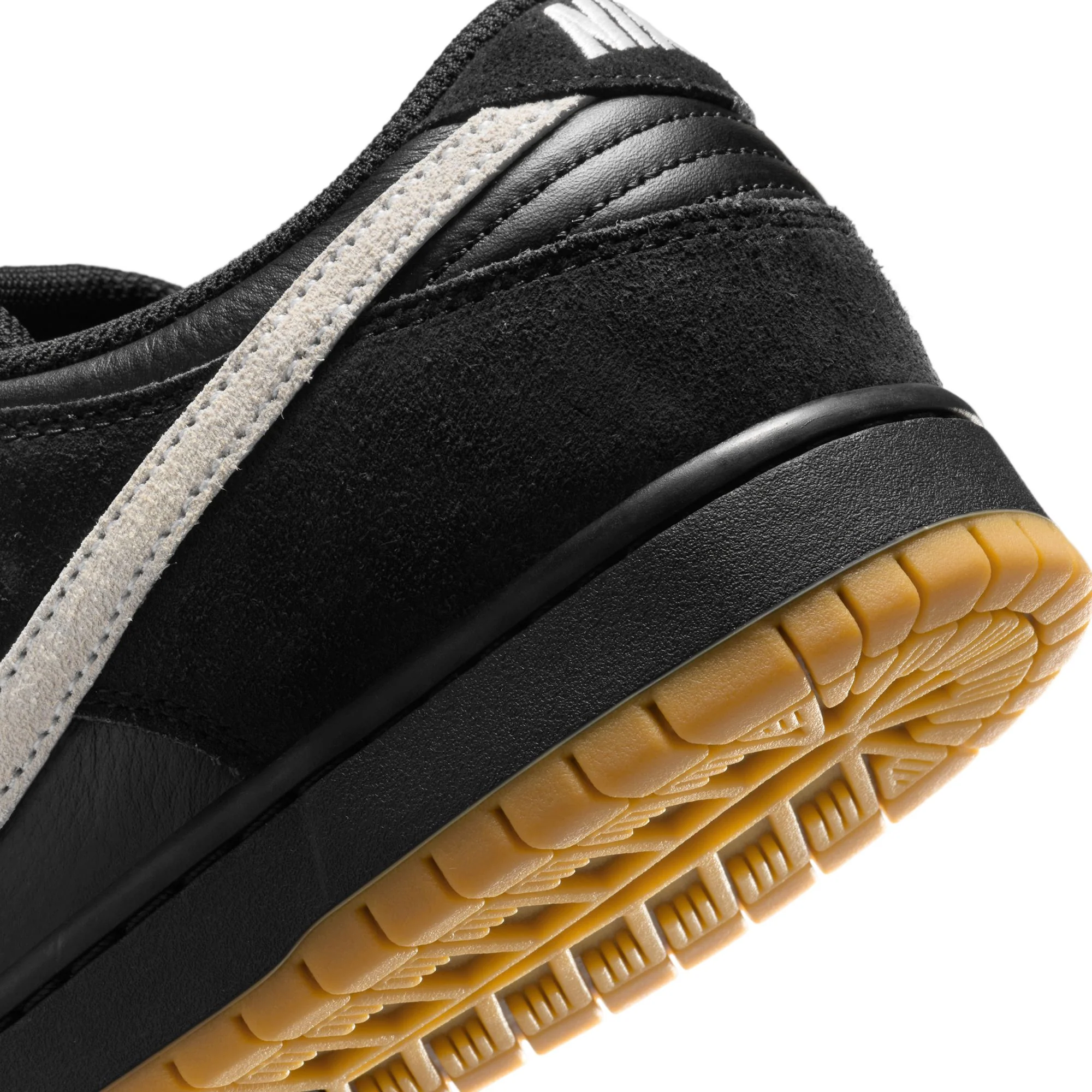 Nike SB - Dunk Low Pro Black / White / Black - Gum - Image 6