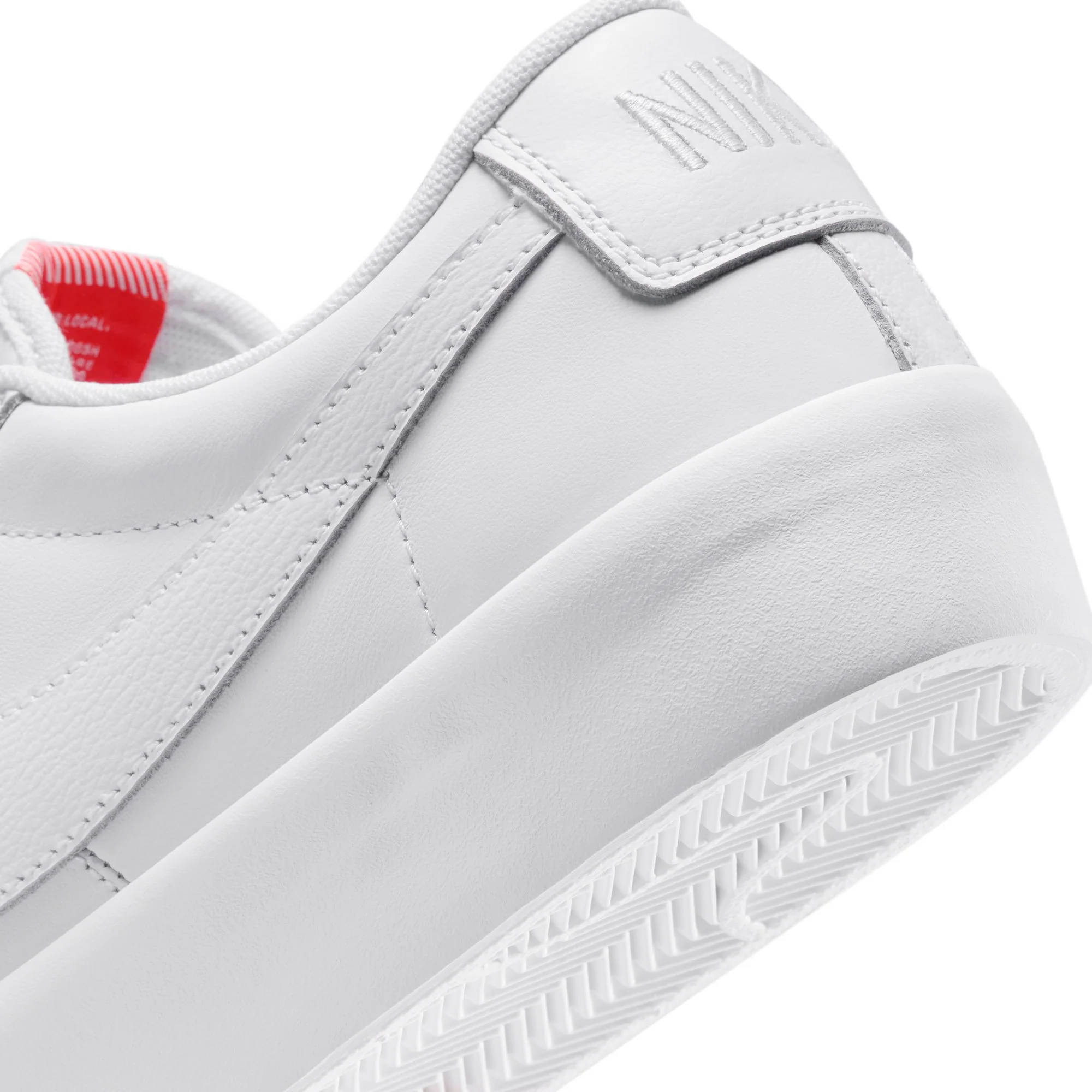 Nike SB - Zoom Blazer Low Pro GT White/White - Image 9